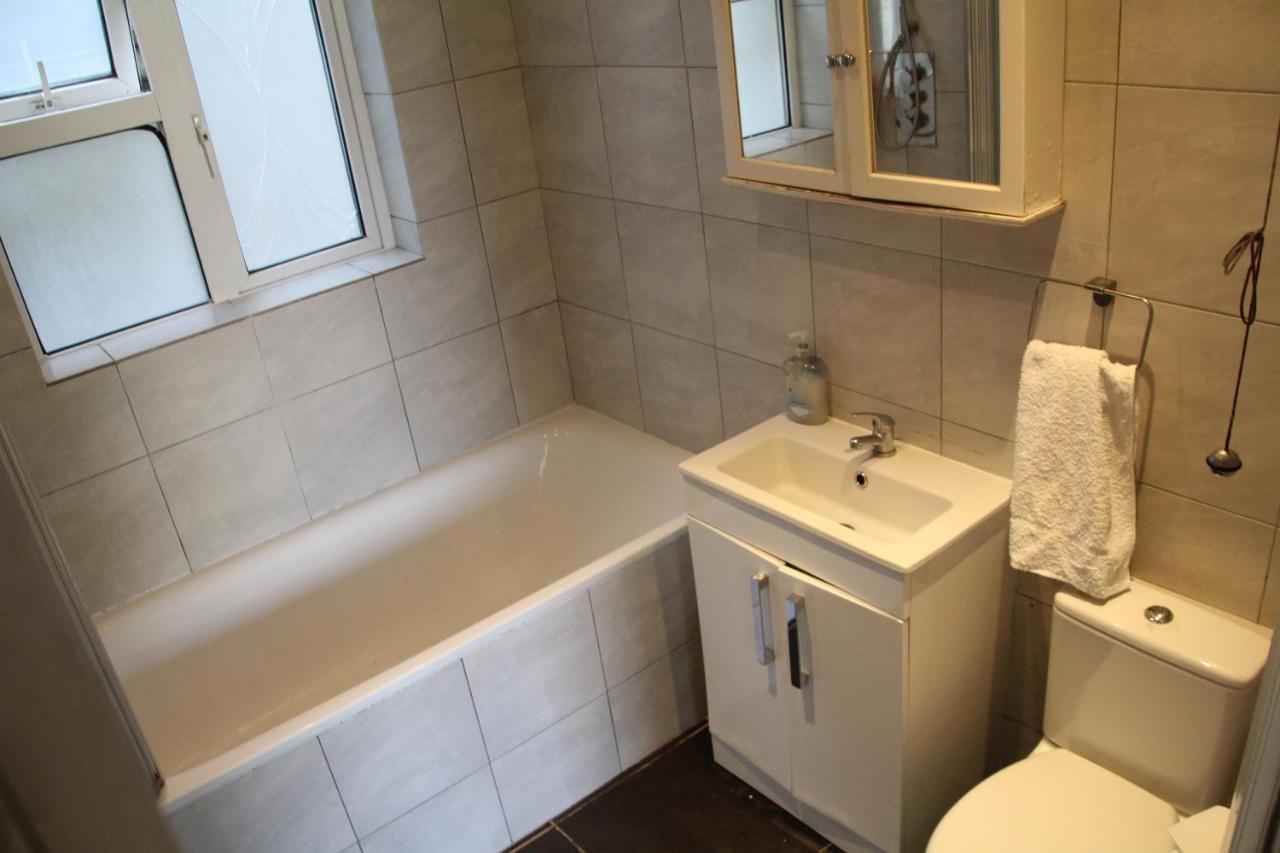 إدجوير Beautiful Double Bedroom المظهر الخارجي الصورة