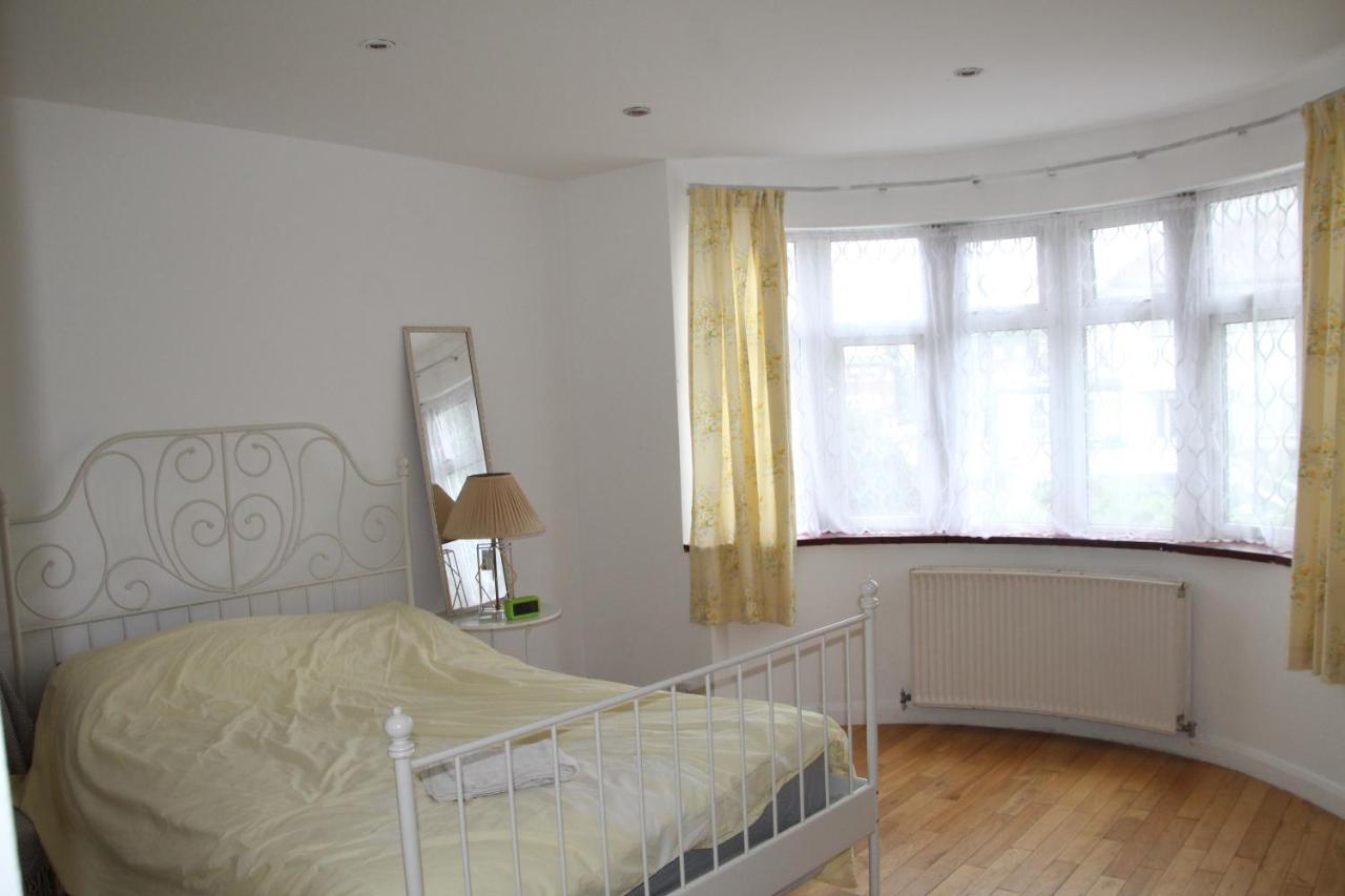 إدجوير Beautiful Double Bedroom المظهر الخارجي الصورة